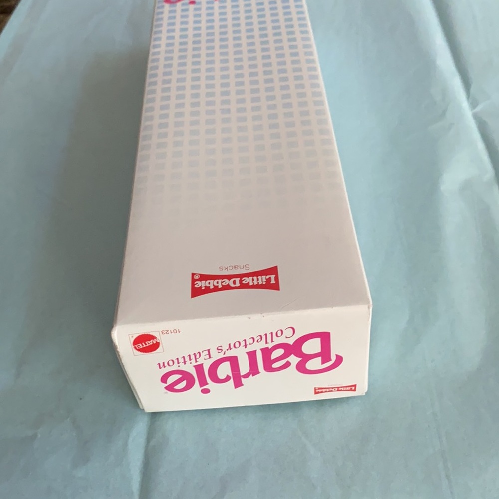 1992 Barbie as “Little Debbie” Collector’s Edition - Picture 8 of 10